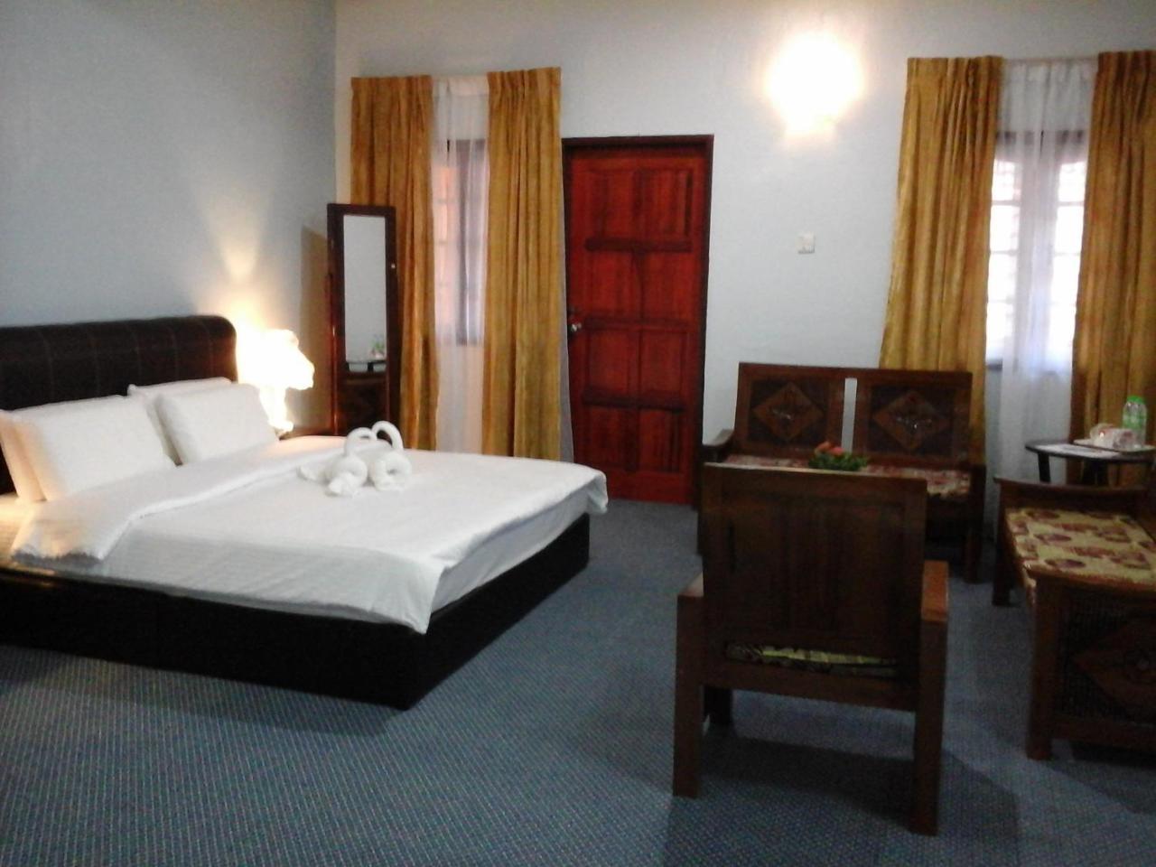 Kesedar Hotel Travel & Tours Sdn Bhd غُوا موسانغ المظهر الخارجي الصورة